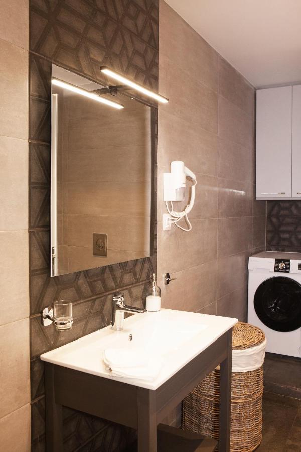 Central Comfy Modern Flat 2 Bedrooms 2 Bathrooms Афіни Екстер'єр фото